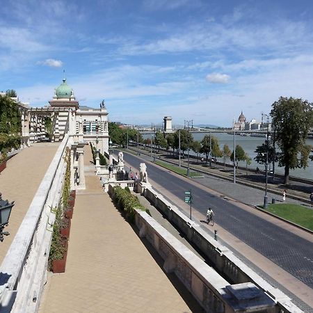 Marvelosa Apartment - Central By The Chain Bridge Будапешт Екстер'єр фото